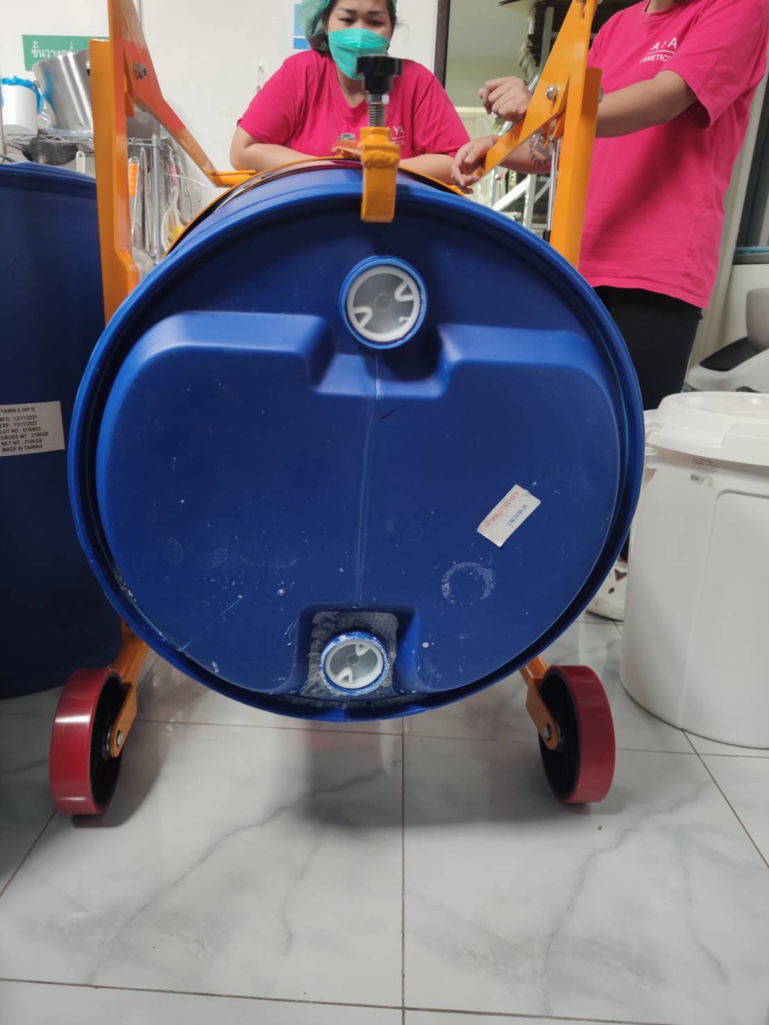 รถเข็นเทของเหลว รถเข็นถัง230ลิตร รถเข็นเทน้ำ ราคาถูก