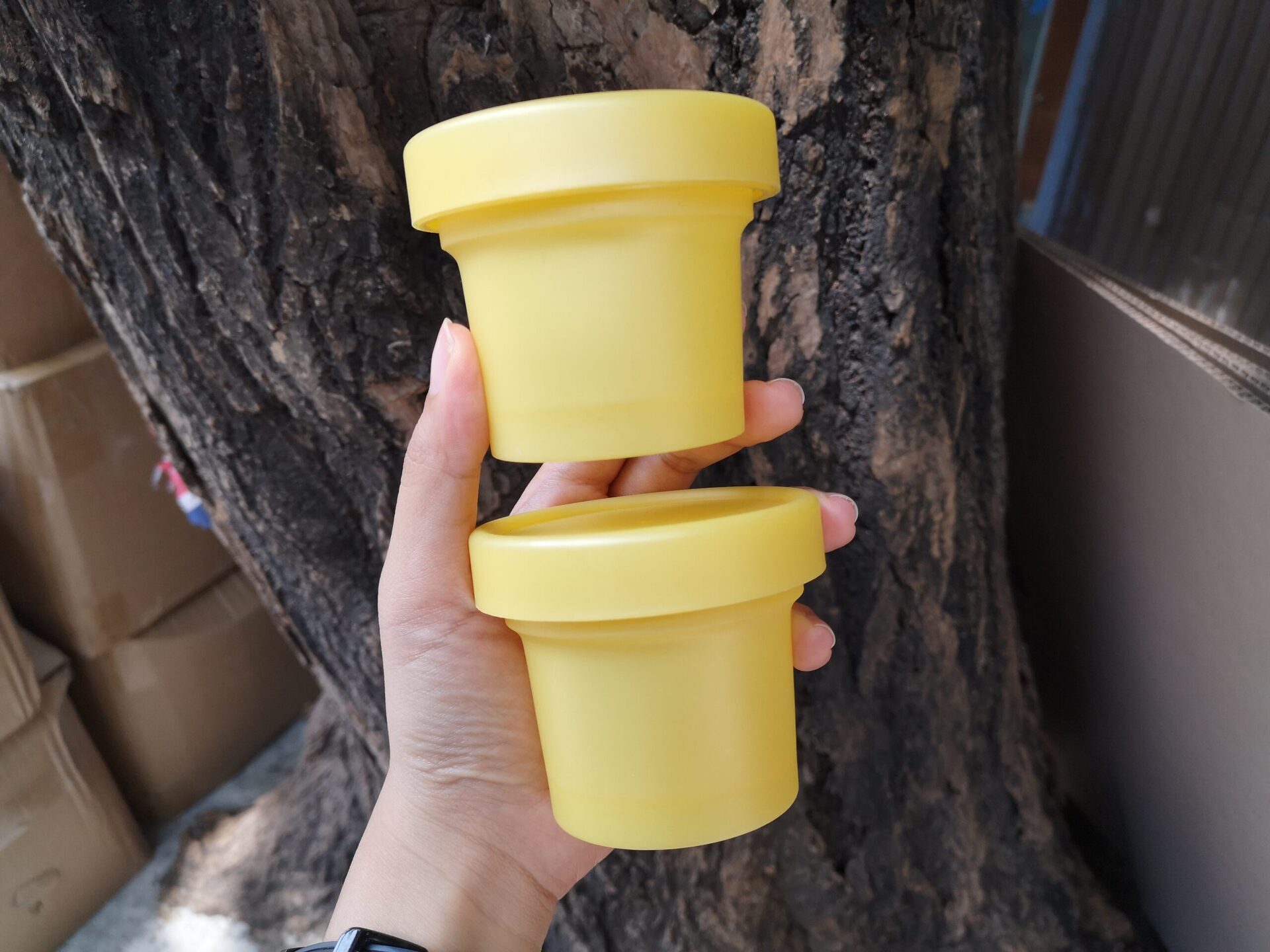 ขายส่ง-กระปุกโยเกิร์ต 100 กรัม สีเหลือง